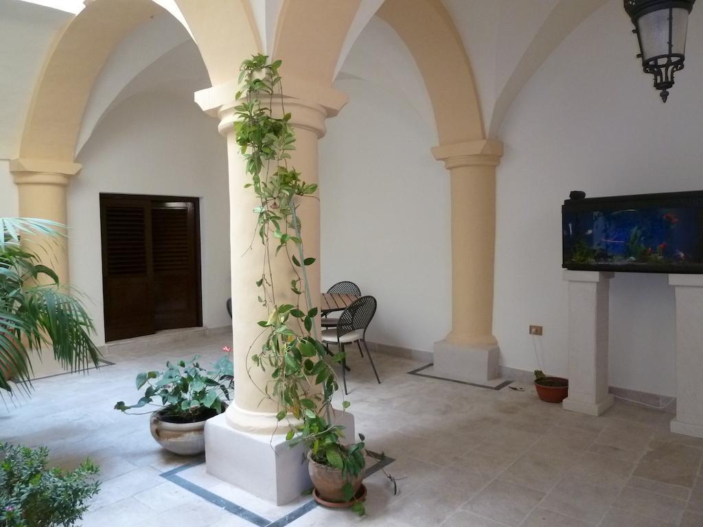 Palazzo Franza Musarò Ugento Exterior foto